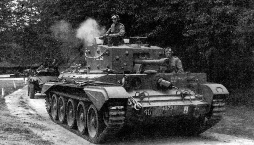 Cromwell IV Command Tank Эта машина генерала С Мачека командира 1й - фото 50