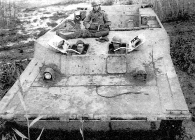 Бронированный вариант транспортера LVT4 Облегченная модификация LVT4 с - фото 43