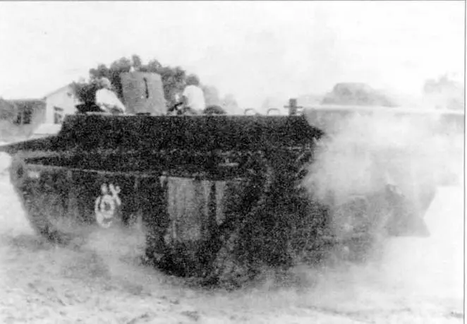 Транспортер LVT4 одного из подразделений морской пехоты гоминьдана 1950е - фото 68