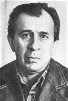 А В Жигулин Во время учёбы в Воронежском лесотехническом инте был арестован - фото 243