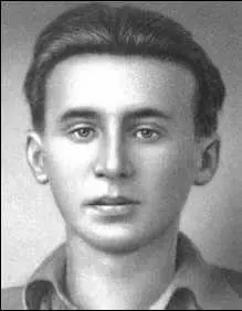 П Д Коган Учился в Литературном инте им М Горького в 1941 г ушёл - фото 295