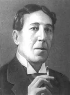 И Северянин Сын военного инженера С 1904 г за свой счёт выпустил 35 - фото 464