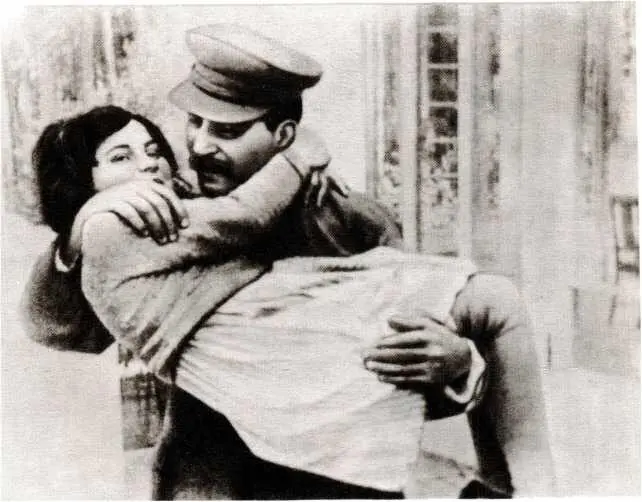 Отец и дочь 1935 г Светлана Аллилуева на отдыхе в Хосте Осень 1941 г - фото 47