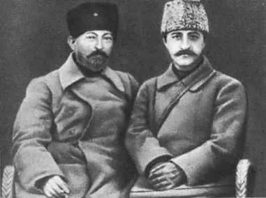 Ф Э Дзержинский и Г К Орджоникидзе Сухуми 1922 г Ф Э Дзержинский на - фото 23