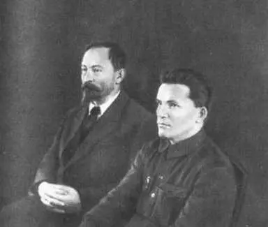 Ф Э Дзержинский и С М Киров на заседании XXIII Чрезвычайной ленинградской - фото 27