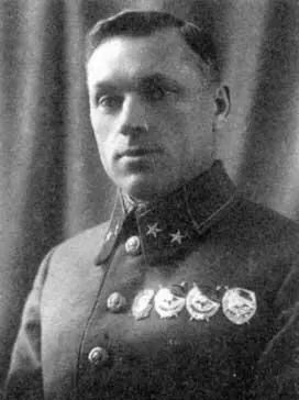 К К Рокоссовский Итак по мнению Верховного лучшим маршалом был все же - фото 51