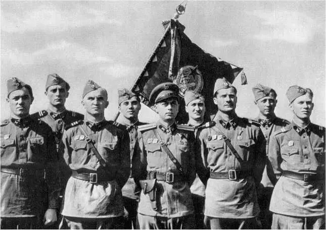 Венгерская армия на пути советизации Начало 1950х годов Если в первые - фото 13