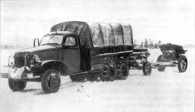 Автомобиль International М56 буксирует 122мм гаубицу М30 Автомобиль GMC - фото 111
