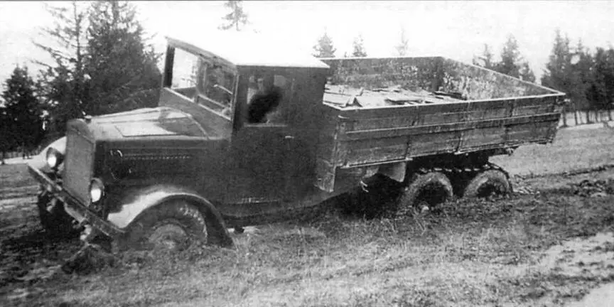 Грузовой автомобиль Яг10 В 1934 году изза отсутствия импортных двигателей - фото 70