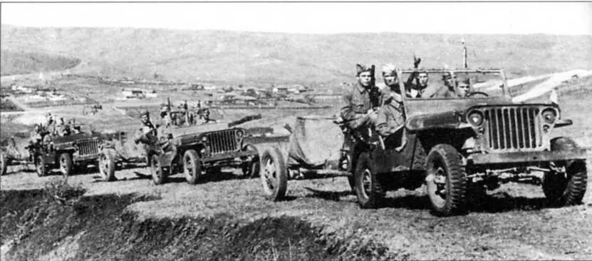 Дивизион 1174го истребительно противотанкового полка на марше Автомобили - фото 79