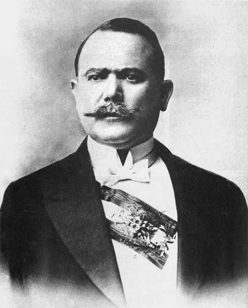 Альваро Обрегон 1 апреля 1913 года выступив с первым посланием Конгрессу о - фото 15