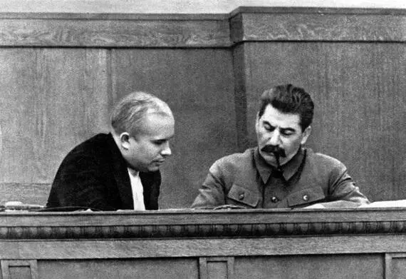 Сталин и Хрущев 1936 г И началось Дорогой Никита Сергеевич Мы - фото 104