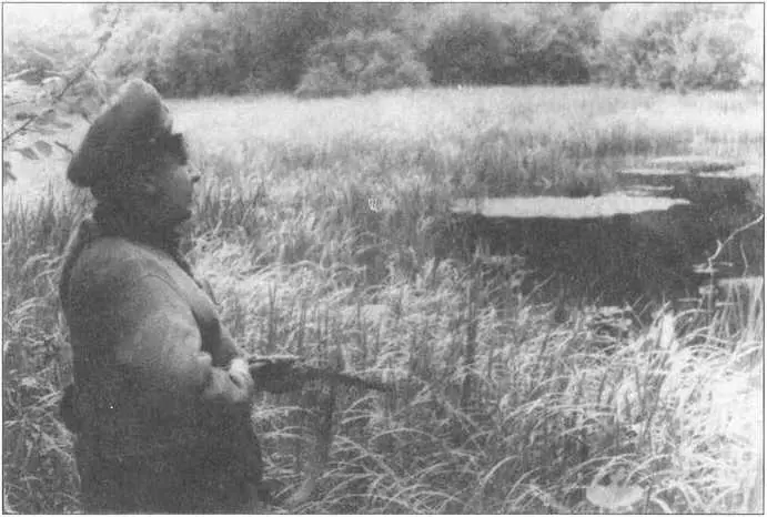Эйтингон на охоте Незадолго до нового 1951 года когда отец был в отъезде в - фото 129