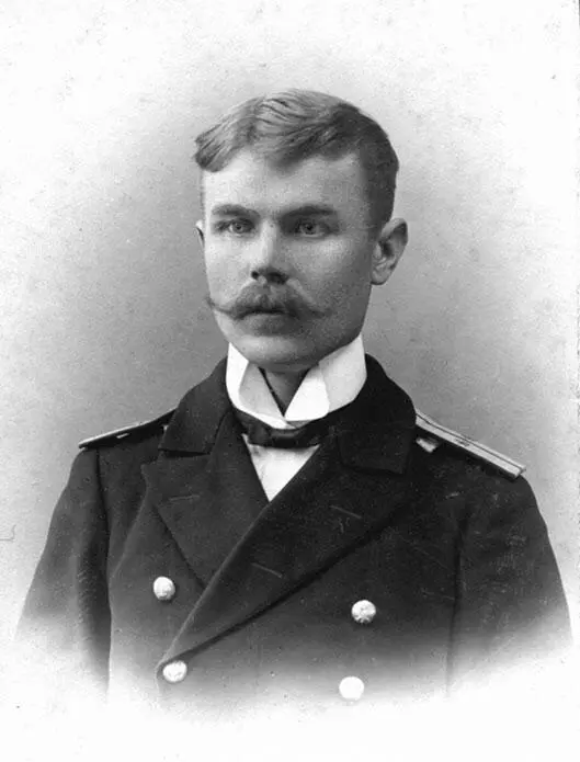 Подпоручик запаса флота Павел Федорович Фролов Начало 1904 г Фотография - фото 18
