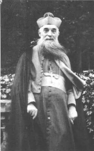 Епископ Пий Эжен Неве настоятель церкви Святого Людовика с 1926 по 1936 - фото 4