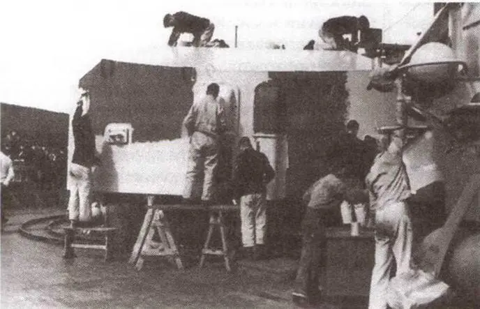 Покраска Принца Ойгена в Корсфиорде 21 мая 1941 г Поскольку Принс оф - фото 145
