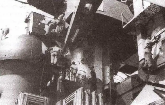 Покраска Принца Ойгена в Корсфиорде 21 мая 1941 г Поскольку Принс оф - фото 146