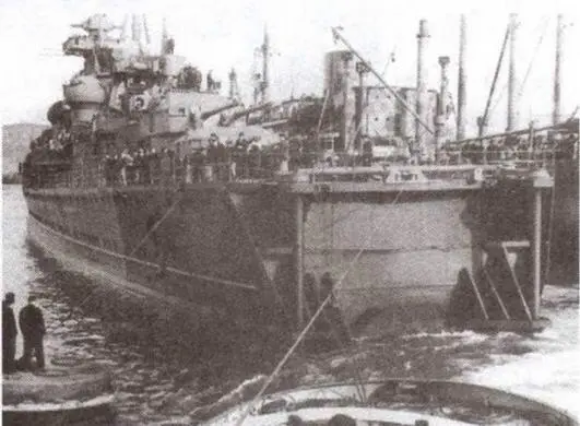Принц Ойген готовится к переходу в Германию май 1942 г Cудовой колокол с - фото 158