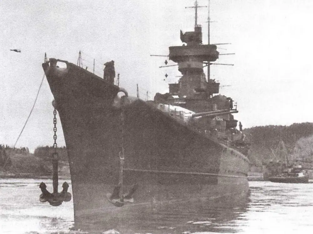 Принц Ойген готовится к переходу в Германию май 1942 г Cудовой колокол с - фото 159