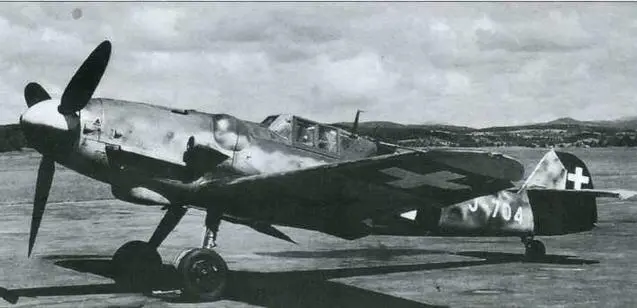 Один из 12 швейцарских истребителей Bf 109G6 Либерейтор завершивший - фото 139