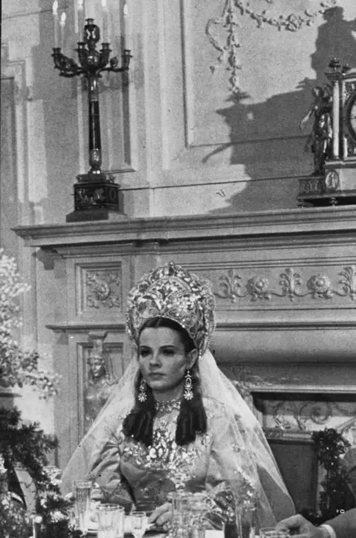 Хильда Краль в фильме Почтмейстер В 1937 году на экраны Третьего рейха вышла - фото 13