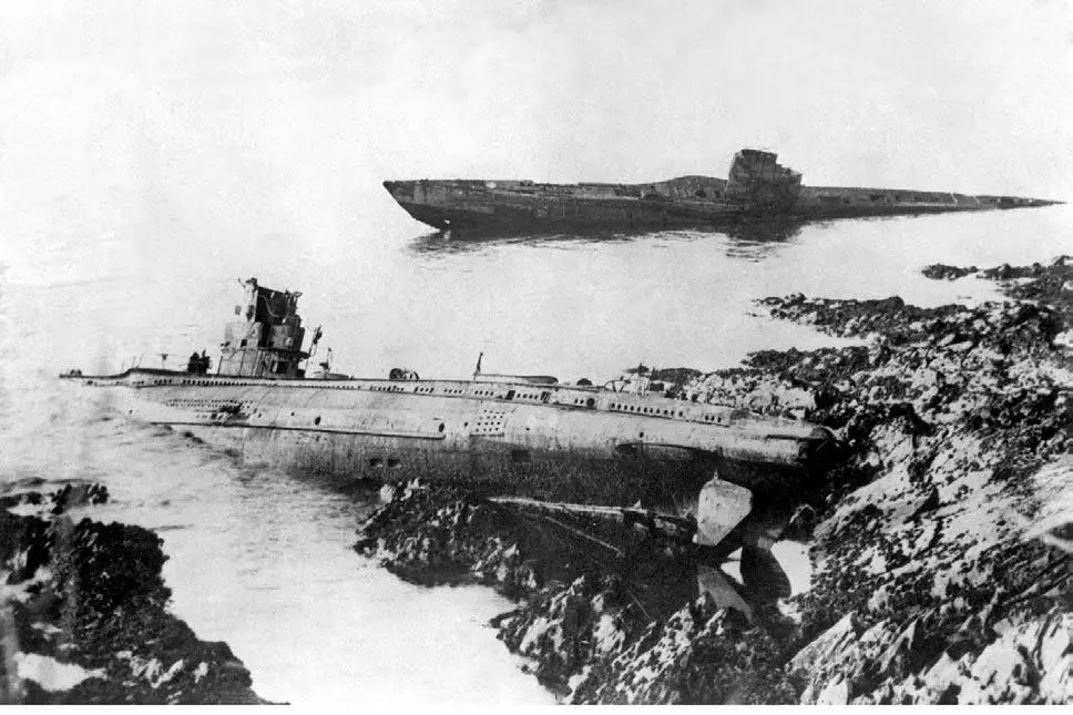U44 океанская немецкая подводная лодка типа IXA времен Второй мировой - фото 145
