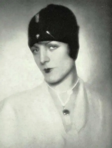 Мадам Денизо в шляпке клош Фотография dOra Журнал Femina 1927 Архив О - фото 119
