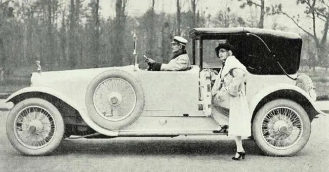 Девушка садится в кабриолет Фарман Vogue London 1920 Архив О А - фото 126