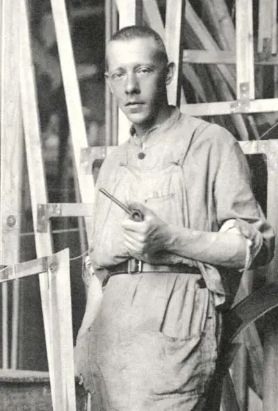 Владимир Татлин Прессфото конца 1920х годов Архив О А Хорошиловой - фото 594