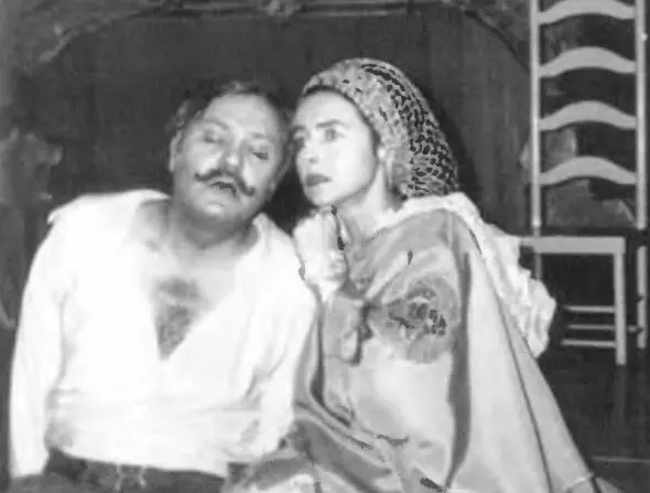 Нельская башня Маргарита С О Щетининым С мужем К Жихаревым С А - фото 58