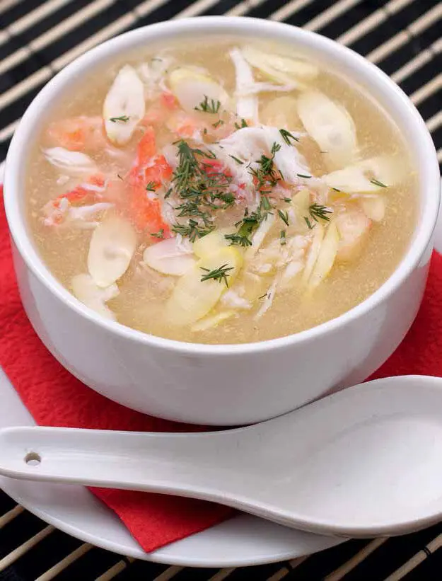Крабовые палочки Продукт из рыбного белка сурими или измельчённого мяса - фото 70