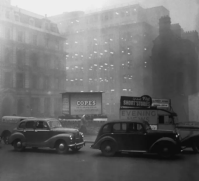 Лондон во время смертельного смога 1952 г Нидерландский прорыв 1953 г - фото 51