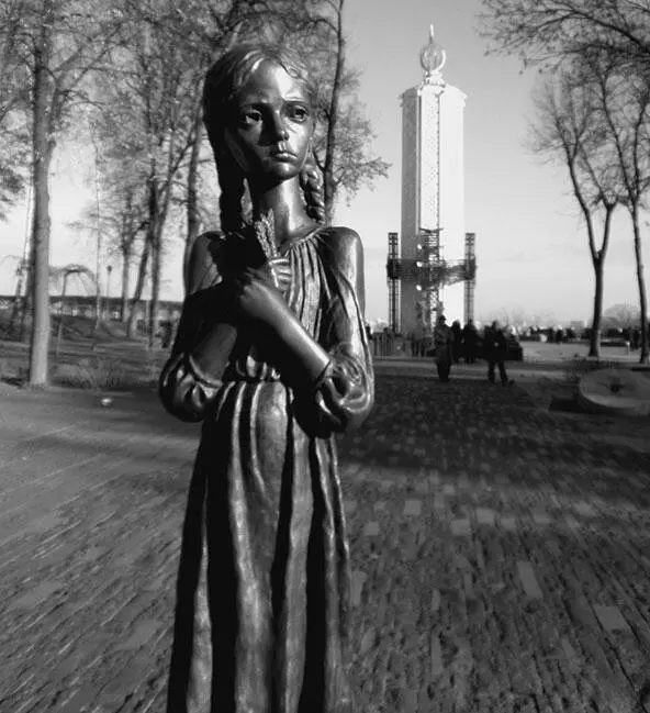 Мемориальный комплекс жертвам голодомора Киев Ну всего хорошего и жму Вашу - фото 233