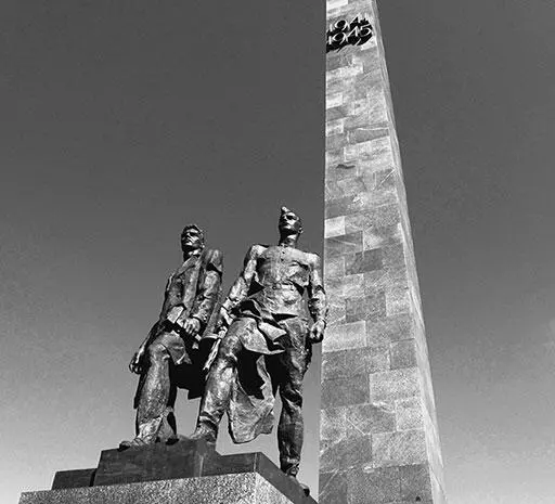 Памятник защитникам блокадного Ленинграда Площадь Победы СанктПетербург - фото 237
