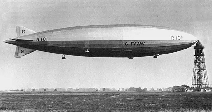 R101 завис в небе Из 54 человек спаслись только шестеро Механик Альберт Кук - фото 379