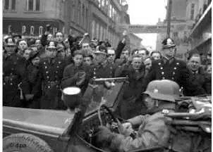 Немецкие войска в Праге Вторжение в Польшу1 сентября 1939 г в 4 часа 45 мин - фото 443