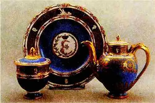 Сервиз с камеями Севрский фарфор 17781779 гг Государственный Эрмитаж - фото 210