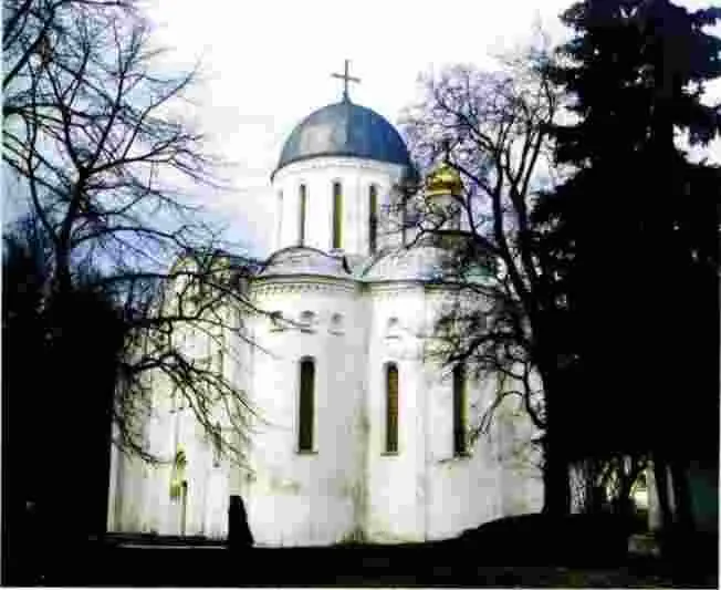 Борисоглебский собор в Чернигове XII в Саркофаг великого князя Ярослава - фото 397