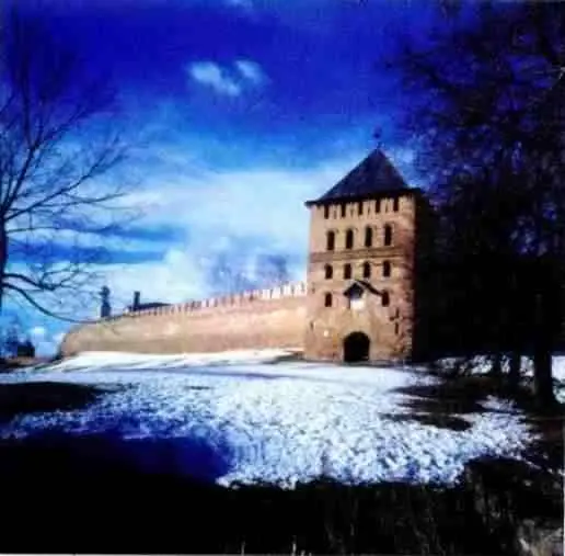 Владимирская башня Детинца XV в Грановитая палата на Владычином дворе XV - фото 419