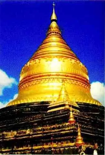 Пагода Шведагон XIX в Рангун Бирма Характерны для бирманского - фото 845