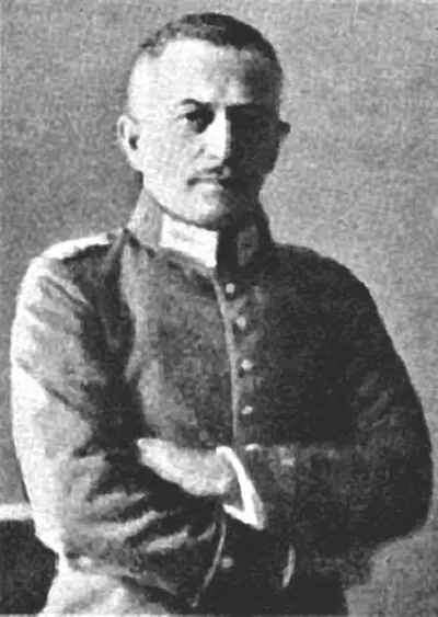 Вальтер Николаи В начале 1913 года майор Николаи был назначен руководителем - фото 25