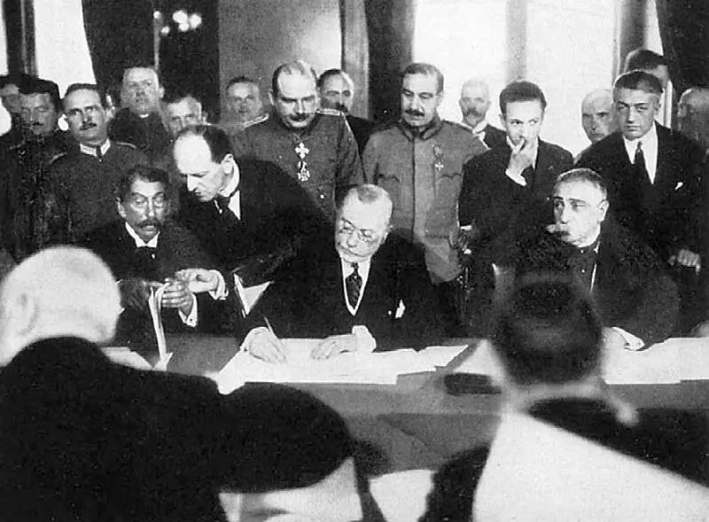 Подписание Бухарестского мирного договора 7 мая 1918 г между Румынией и - фото 89