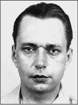 Эрнст Бюргер один из немецких диверсантов посланных в Америку Небольшим - фото 298