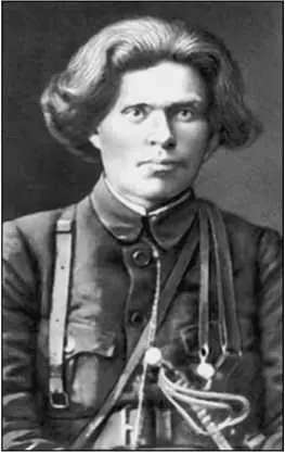 НИ Махно 12 марта 1917 г Нестор вернулся в Гуляйполе Здесь он начал - фото 391