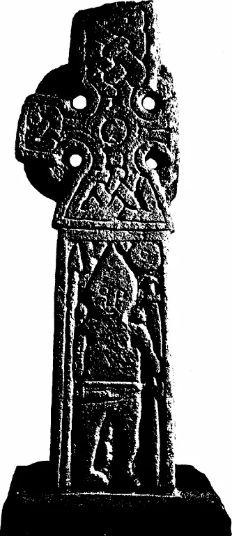 Плита на могиле викинга Викинги были бесстрашными воинами и моряками а - фото 9