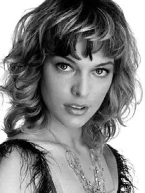 Милла ЙОВОВИЧ К КАРАБАНОВА Зоя Zoia Karabanova 190015121960 Актриса - фото 49