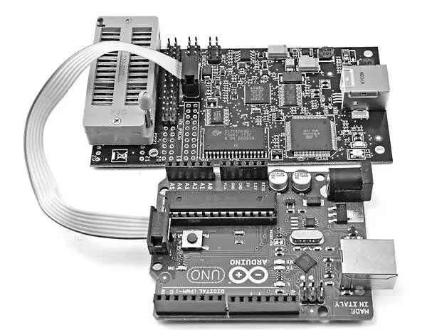 Рис 26Плата Arduino подключенная к программатору AVR Dragon Установка - фото 23