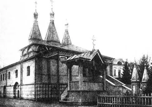 При ней по повелению царя ежедневно раздавали хлеб всем нуждающимся - фото 110