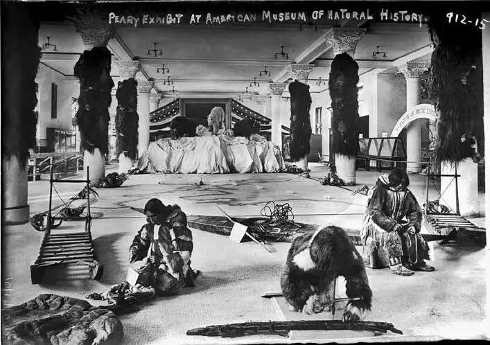 Рис 42 Выставка Пири в Музее естественной истории Источник изображения - фото 63