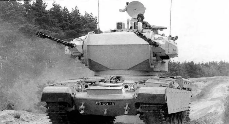 Опытный образец ЗСУ с башней фирмы Мэрксмэн на шасси танка Чифтен Боевое - фото 31